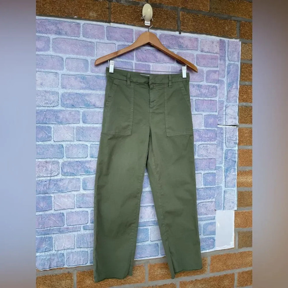 FRANK & EILEEN
BLACKSTONE UTILITY PANT IN ARMY GREEN 2 - Picture 4 of 14